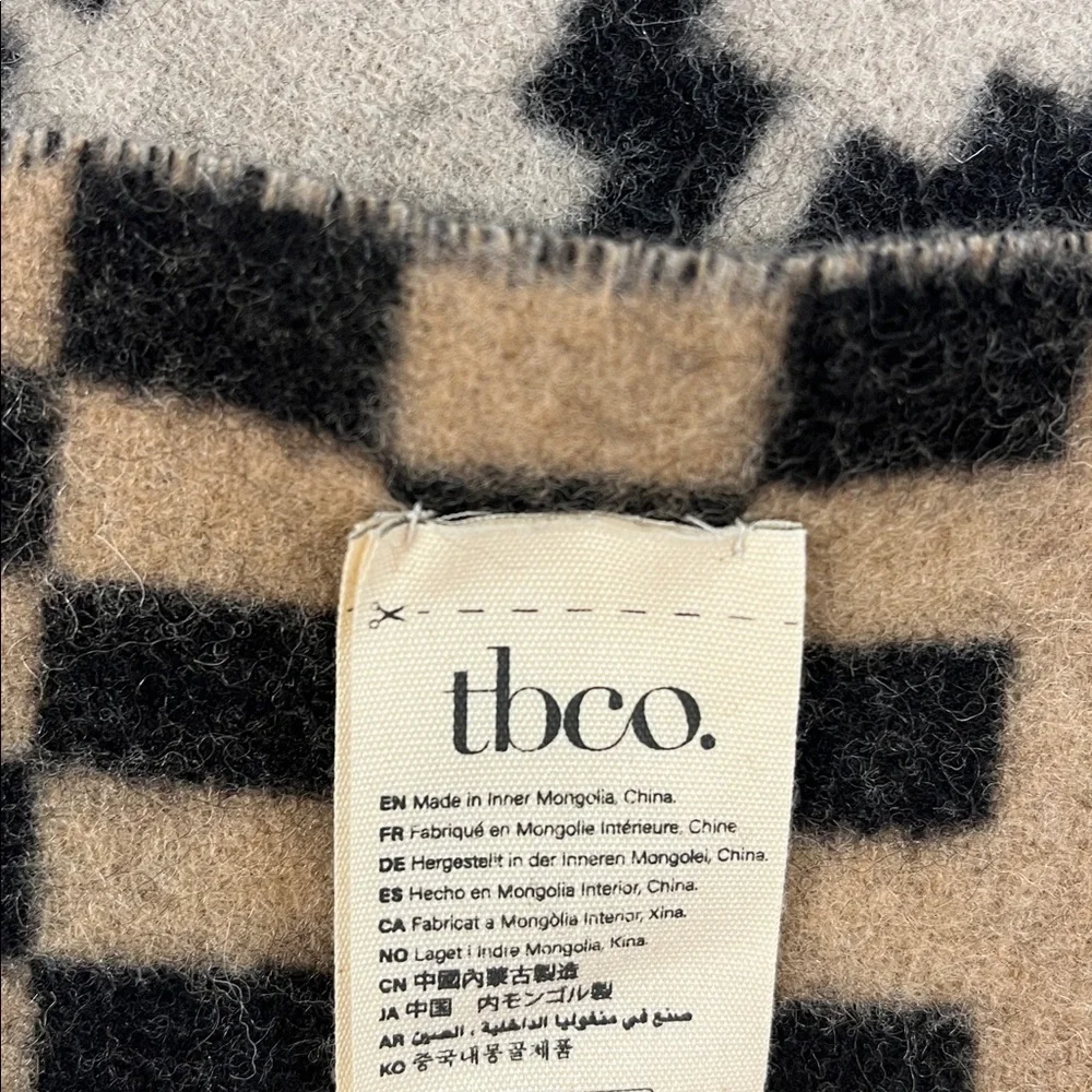 Anthropologie Pretty little Fawn Ltd Edition Plaid Wool Scarf in Black and Tan
